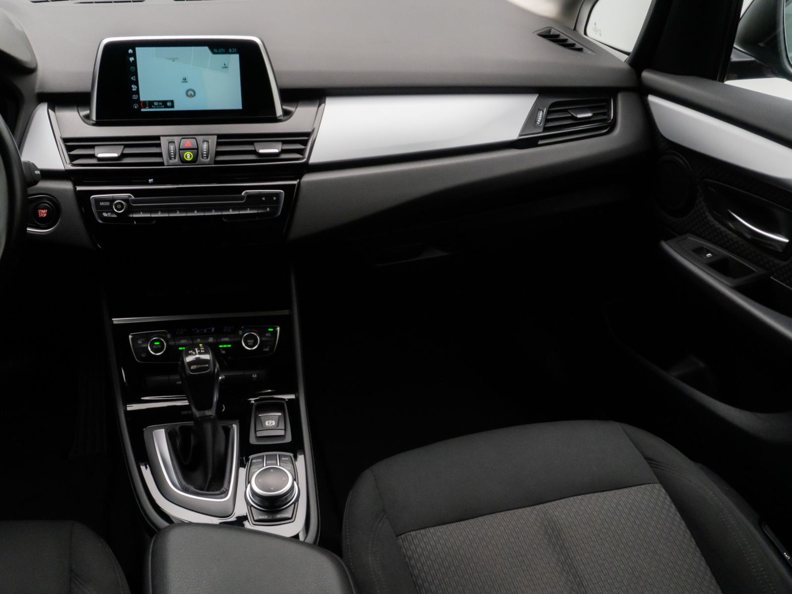 Fahrzeugabbildung BMW 225xe iPerf  Active Tourer Navi Geschwindig Touc