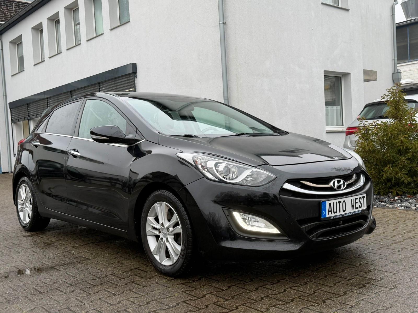 Hyundai i30 FIFA World Cup Edition*Navi*LED*Tüv NEU