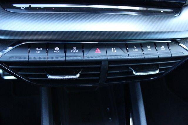 Fahrzeugabbildung SKODA Octavia Combi RS 2.0TDI DSG LED+NAVI+PDC+KAMERA