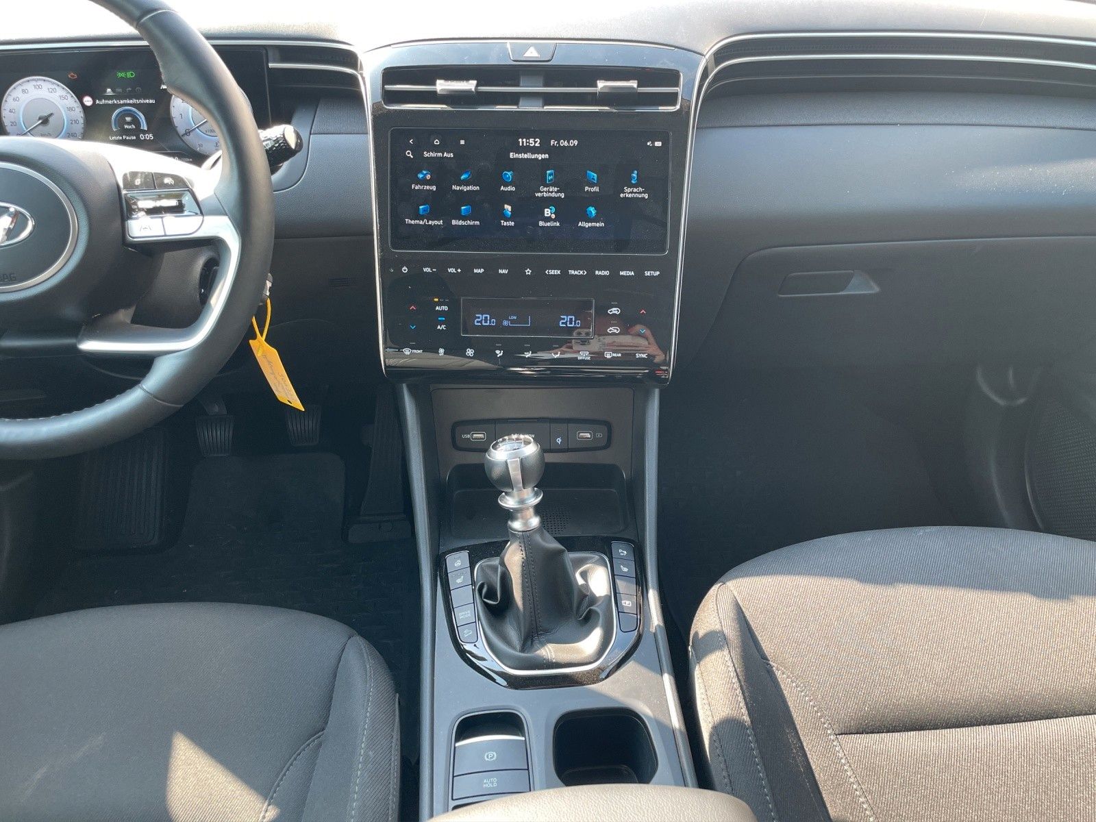 Fahrzeugabbildung Hyundai Tucson 1.6 T-GDI NAVI/LHZ/SHZ/RFK/PDC/Verkehrsz