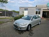 Toyota toyota avensis 2.0 d_4d  mit neue TÜV - Toyota Avensis aus 2004: Kombi