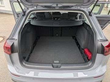 Volkswagen Golf VIII Variant 1.5 TSI Life 110 kW LED NAVI A
