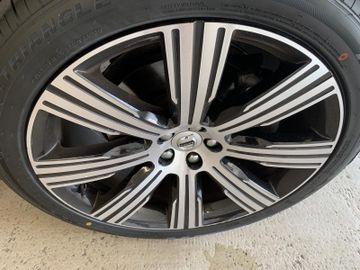 Volvo XC90 - 3