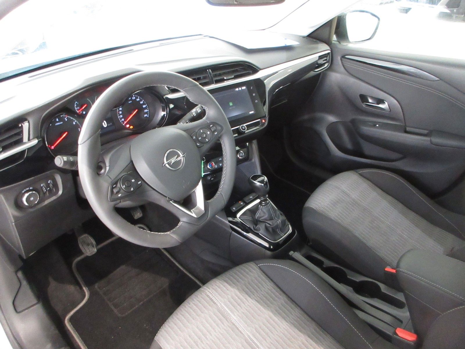 Fahrzeugabbildung Opel Corsa 1.2 T Elegance LED/NAVI/PDC/ALU/TEMPO