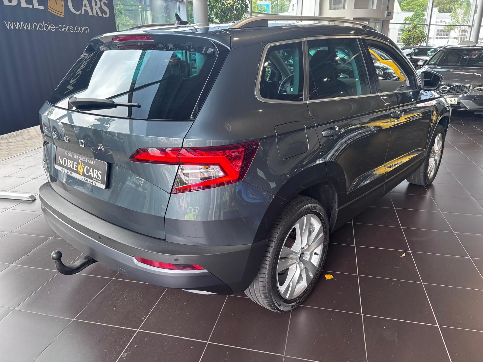 Fahrzeugabbildung SKODA Karoq Style AHK ACC LED RFK