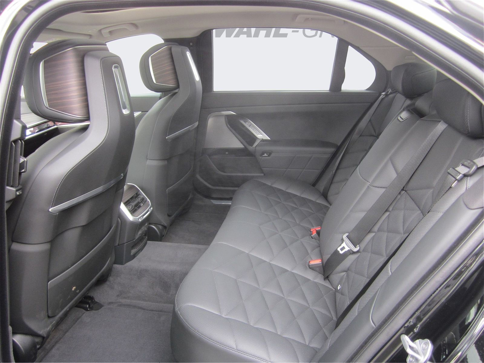 BMW 750 - Bild 14