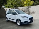 Ford Transit Courier/5 Sitzer/2x Schiebetür/Klima - weiße Ford Transit Courier