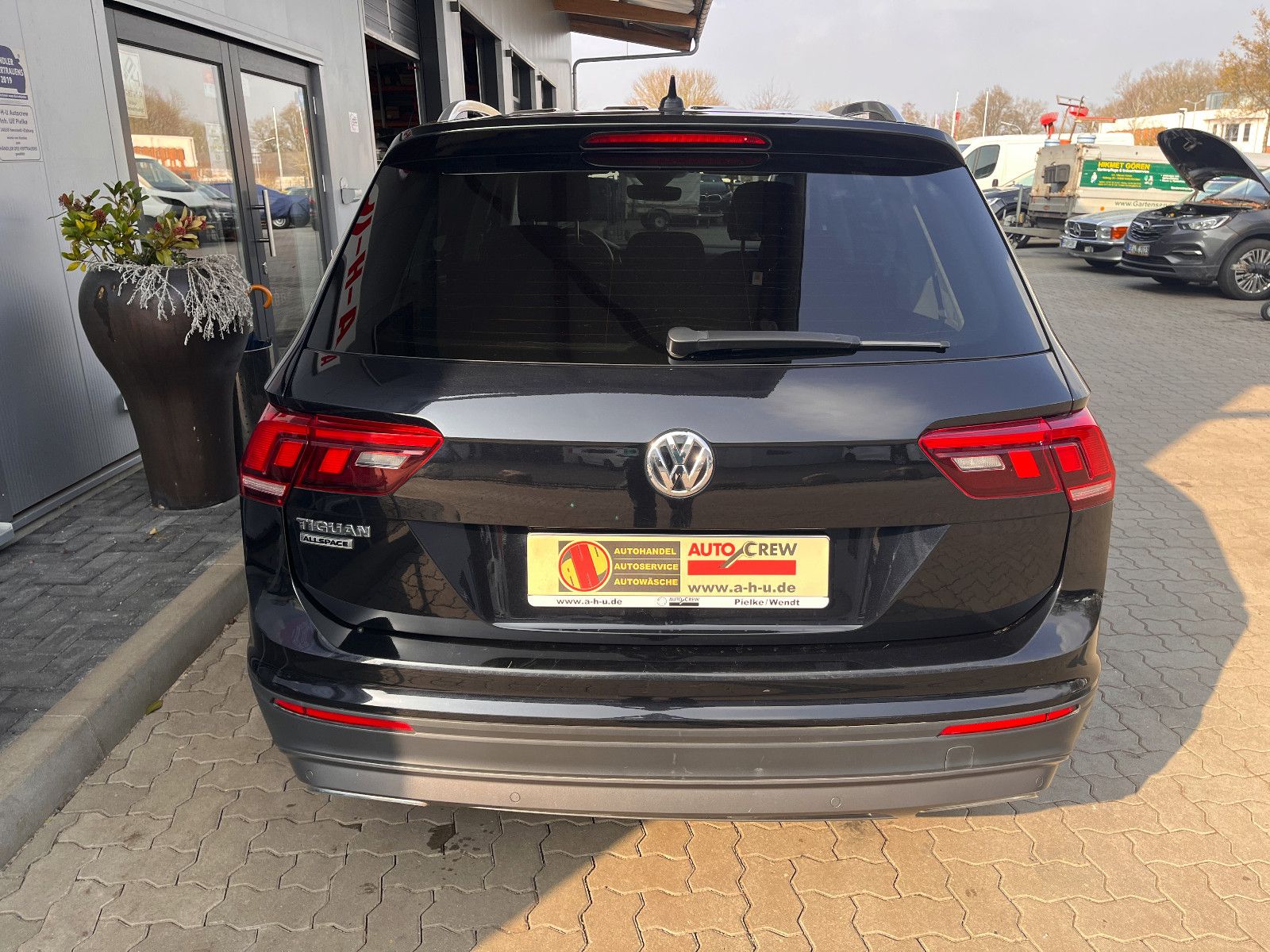 Fahrzeugabbildung Volkswagen Tiguan Allspace Comfortline 2.0 TDI DSG 7-Sitzer
