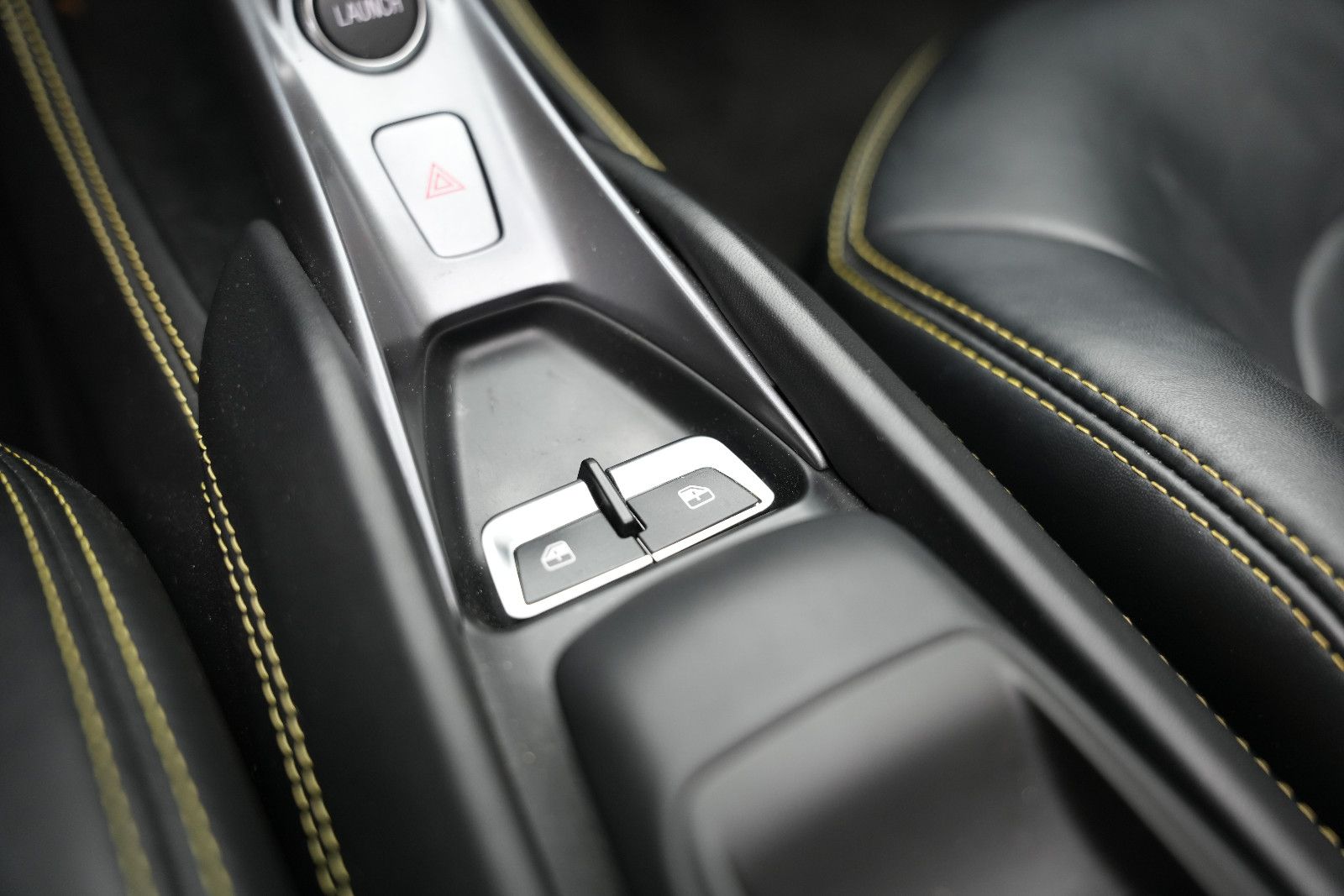 Fahrzeugabbildung Ferrari F8 Spider Giallo Modena *Lift*Carbon*Kamera*