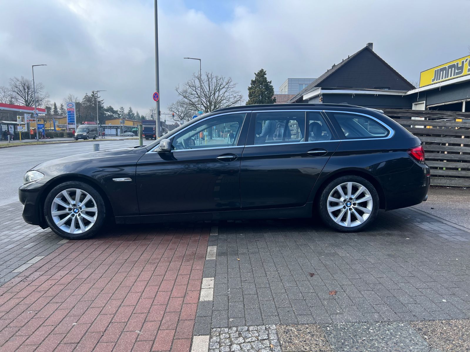 BMW 520 - 1