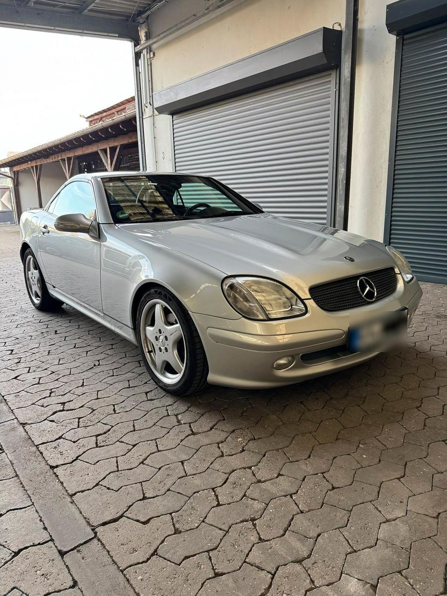 Mercedes-Benz SLK 200