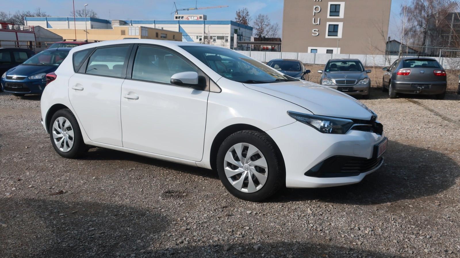 Toyota Auris Cool 1.3vvt-i