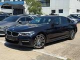 BMW 530e M Sport Paket/LED/Schiebedach/Leder - mit Hybrid-Antrieb: Schiebedach