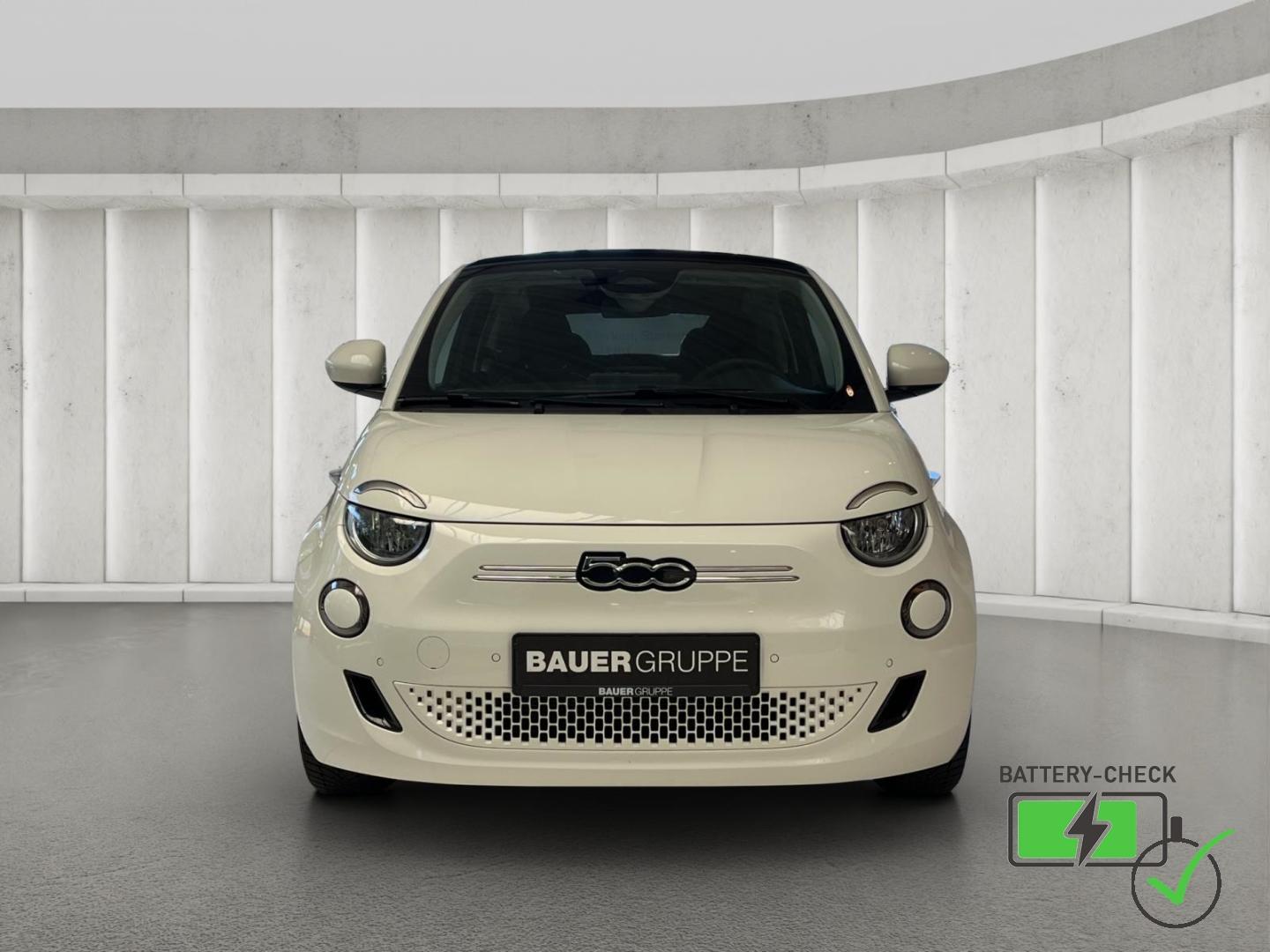 Fiat 500e Cabrio *Komfort Paket* Inklusive 2500,- EUR
