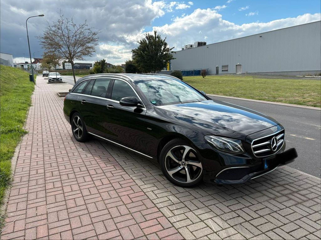 Image of Mercedes-Benz CE 220