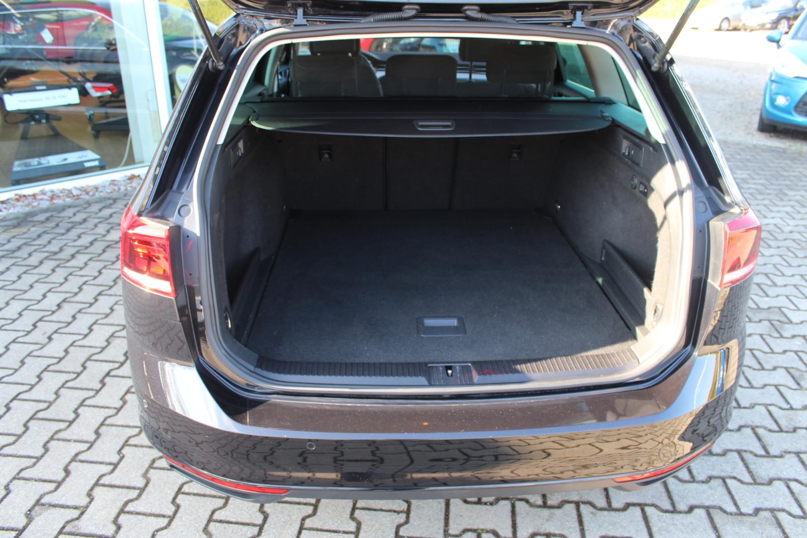 Volkswagen Passat 1.5l,Business ACC+LED+CARPLAY+AHK, миниатюра 10