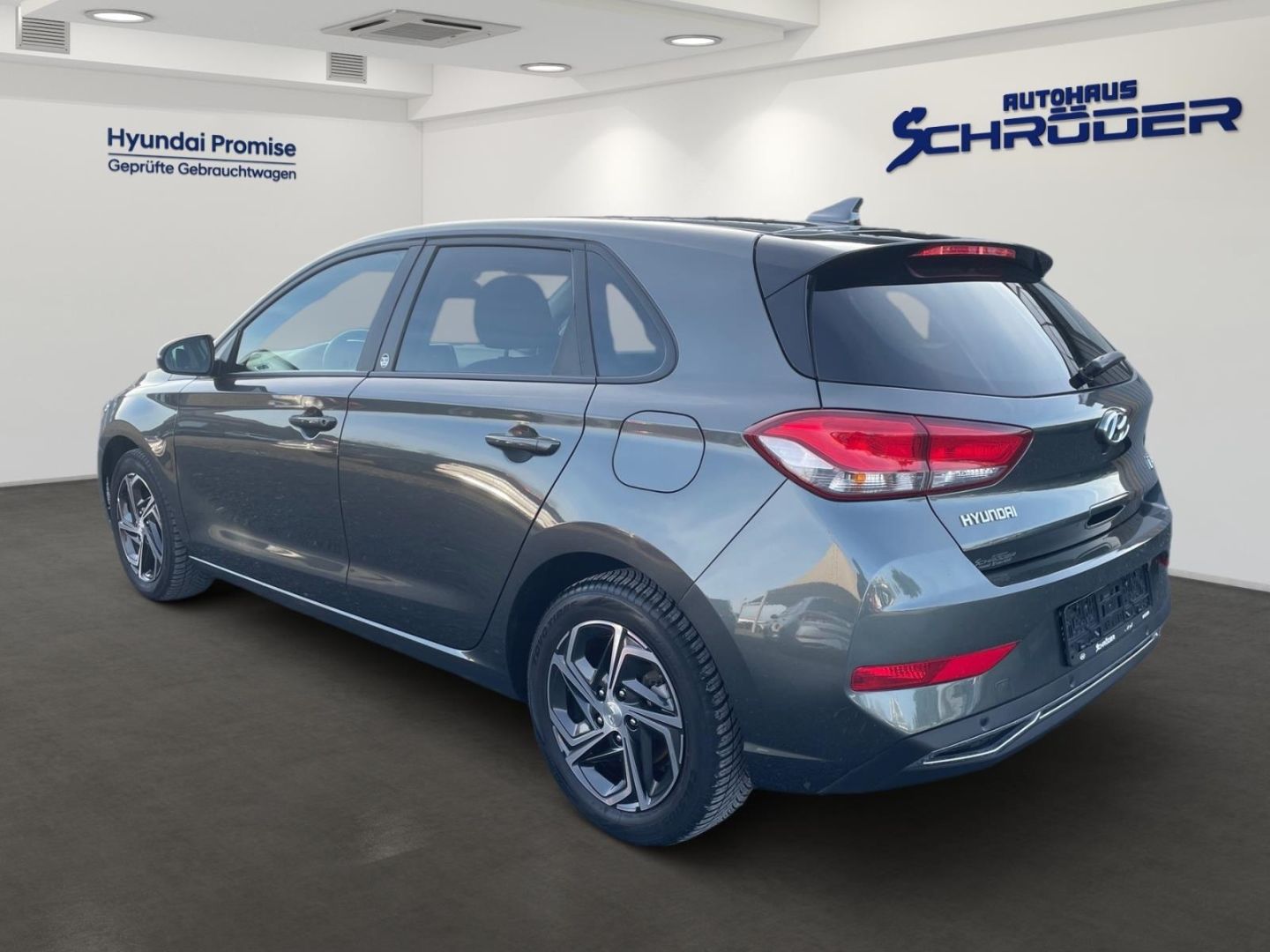 Fahrzeugabbildung Hyundai i30 1.0T Edition 30 DCT Allwetter Sitzheizung