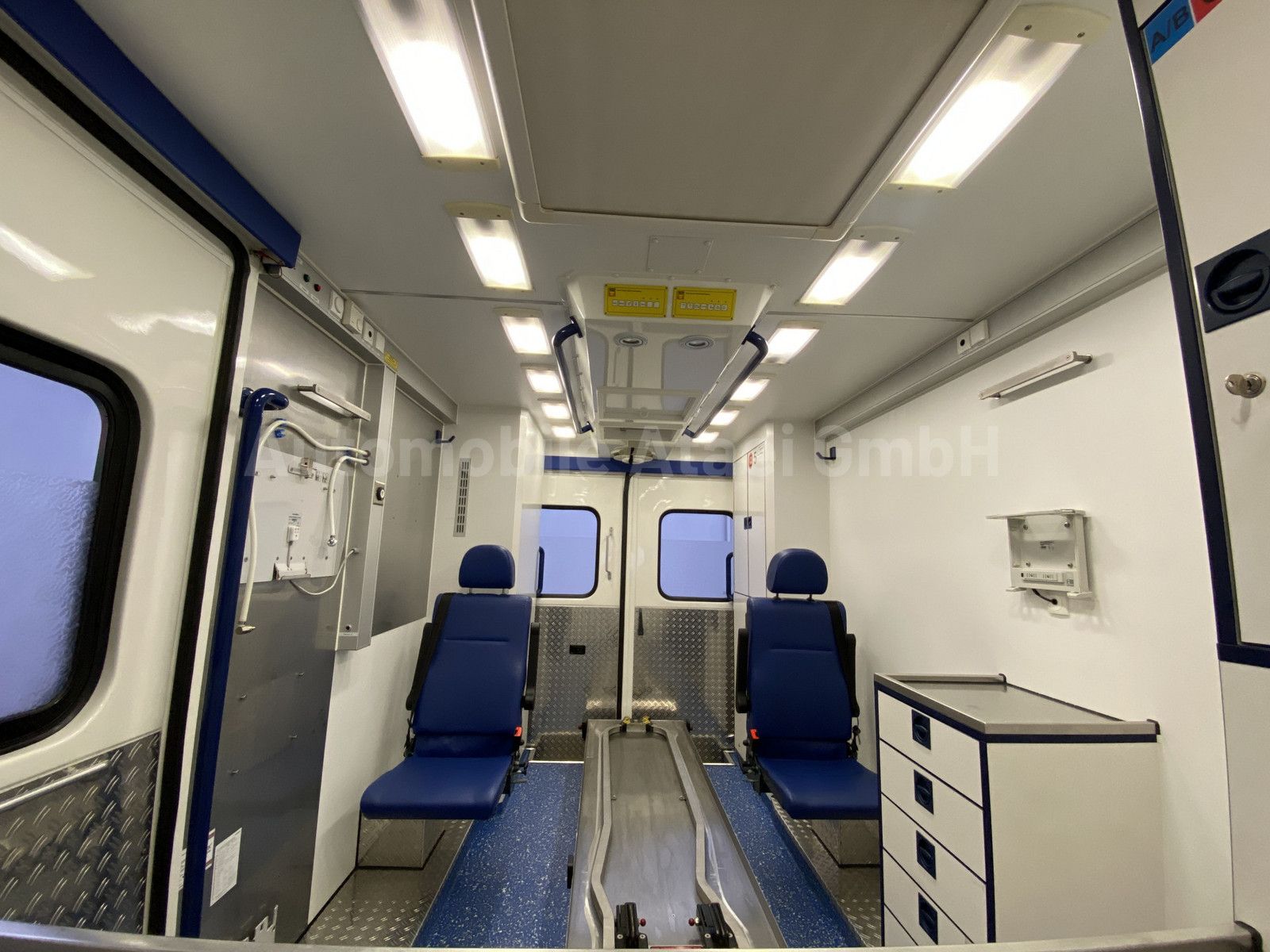 Fahrzeugabbildung Mercedes-Benz Sprinter 518 CDI RTW *TOP ZUSTAND!* 7463