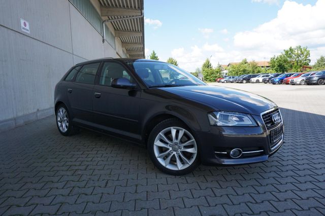 Audi A3 2.0TDI quattro Xenon SHZ PDC Freisprech