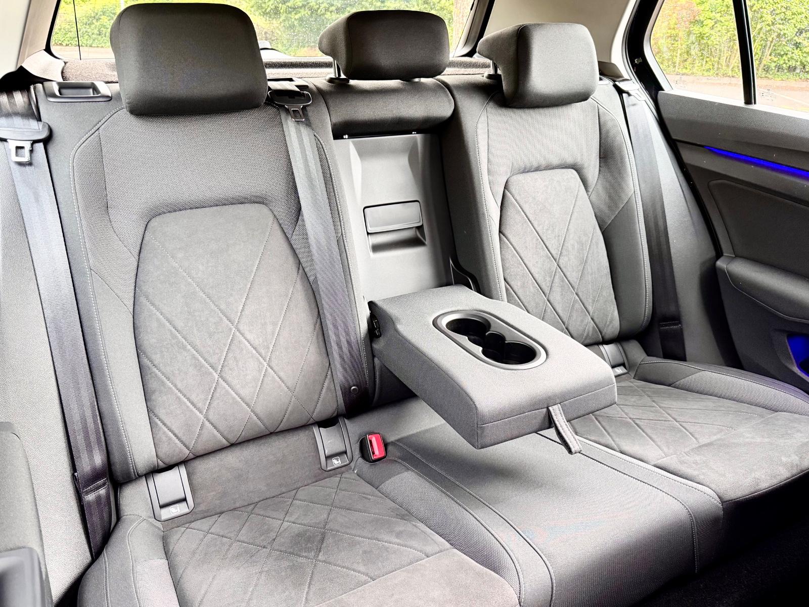 Volkswagen Golf VIII Lim.1.5 Style Highline Kamera Navi, миниатюра 16