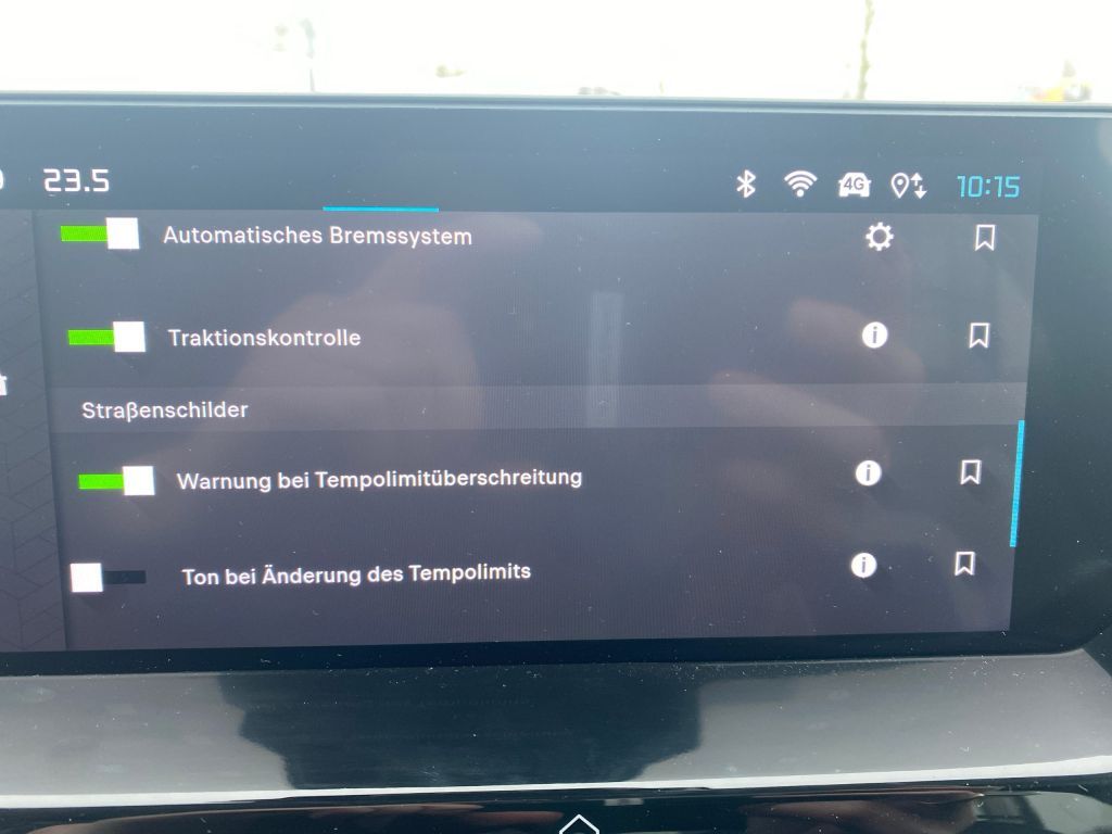 Fahrzeugabbildung Citroën C4 Benzin 130 Automatik MAX *Winter+Techno-Pak*