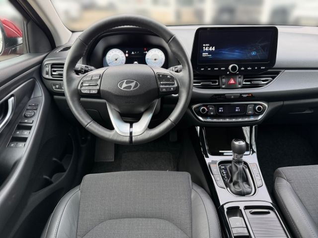 Fahrzeugabbildung Hyundai i30cw FL Advanced Deluxe 1.0 Navi Leder digitale