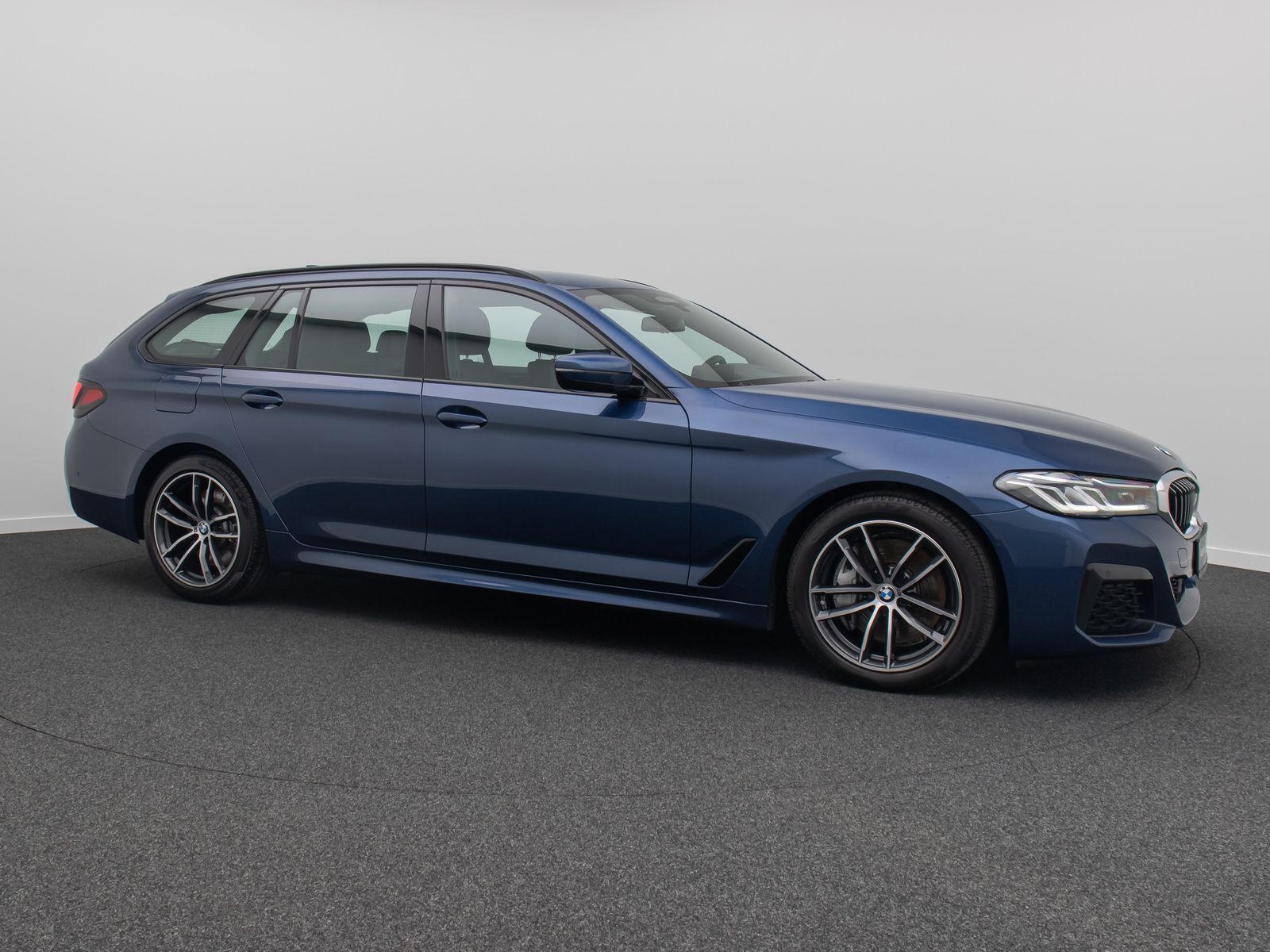 Fahrzeugabbildung BMW 540d xD M Sport ACC DAB Kamera HUD Laser Komfort