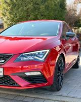 Seat Leon Cupra 300 * LED * Leder * Kamera * Sitzh. * - rote Seat Leon