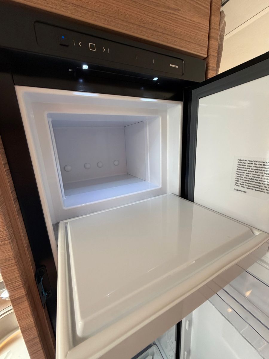 Fahrzeugabbildung Weinsberg CaraCompact Edition Pepper 600 MEG AT