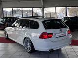 BMW 325 d Touring°M Lenkrad°Panorama°Xenon°Leder° - BMW 325: 325d M