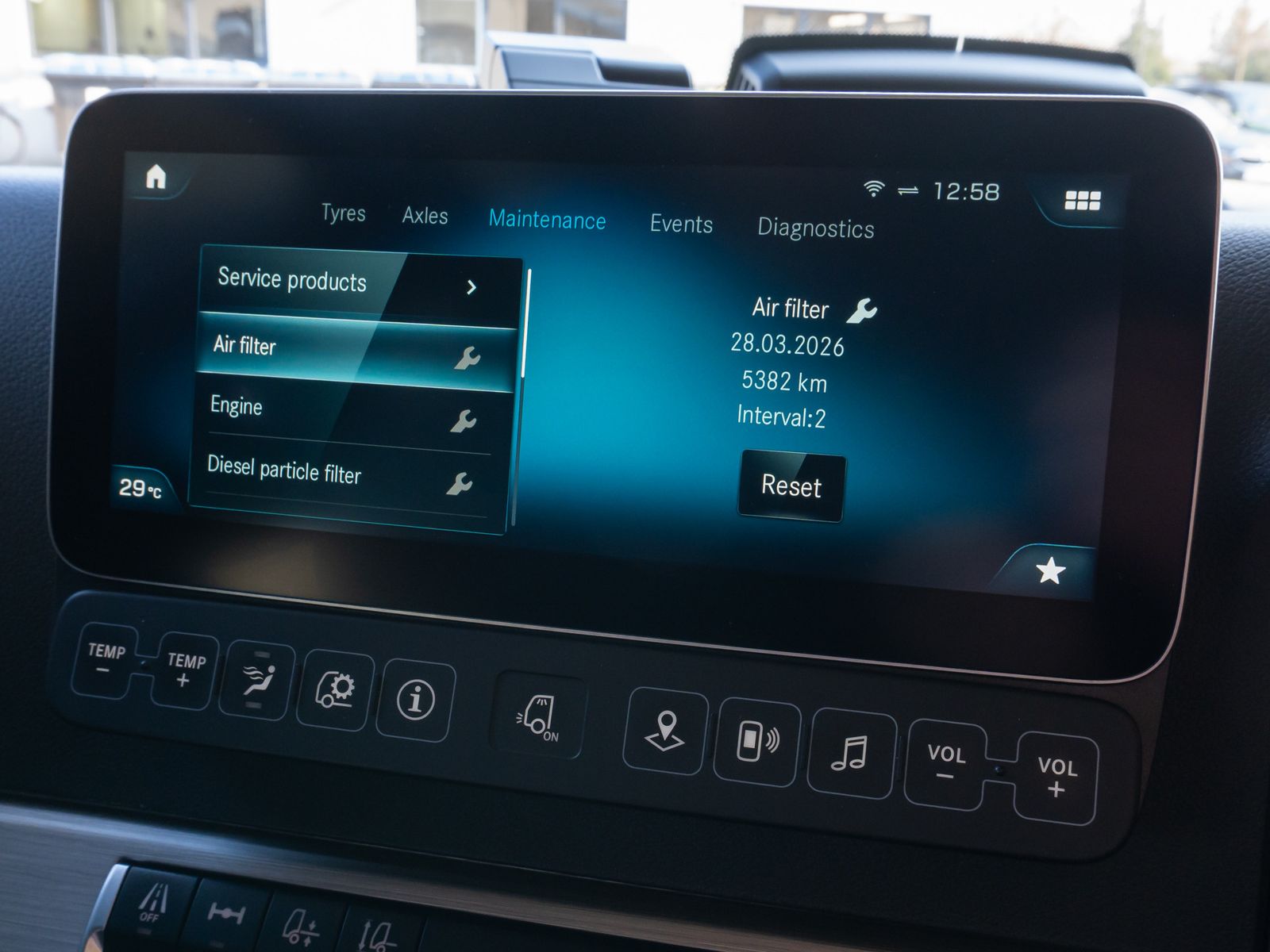 Fahrzeugabbildung Mercedes-Benz Actros 1853 LSnR LowLiner Style-Line NeuReifen