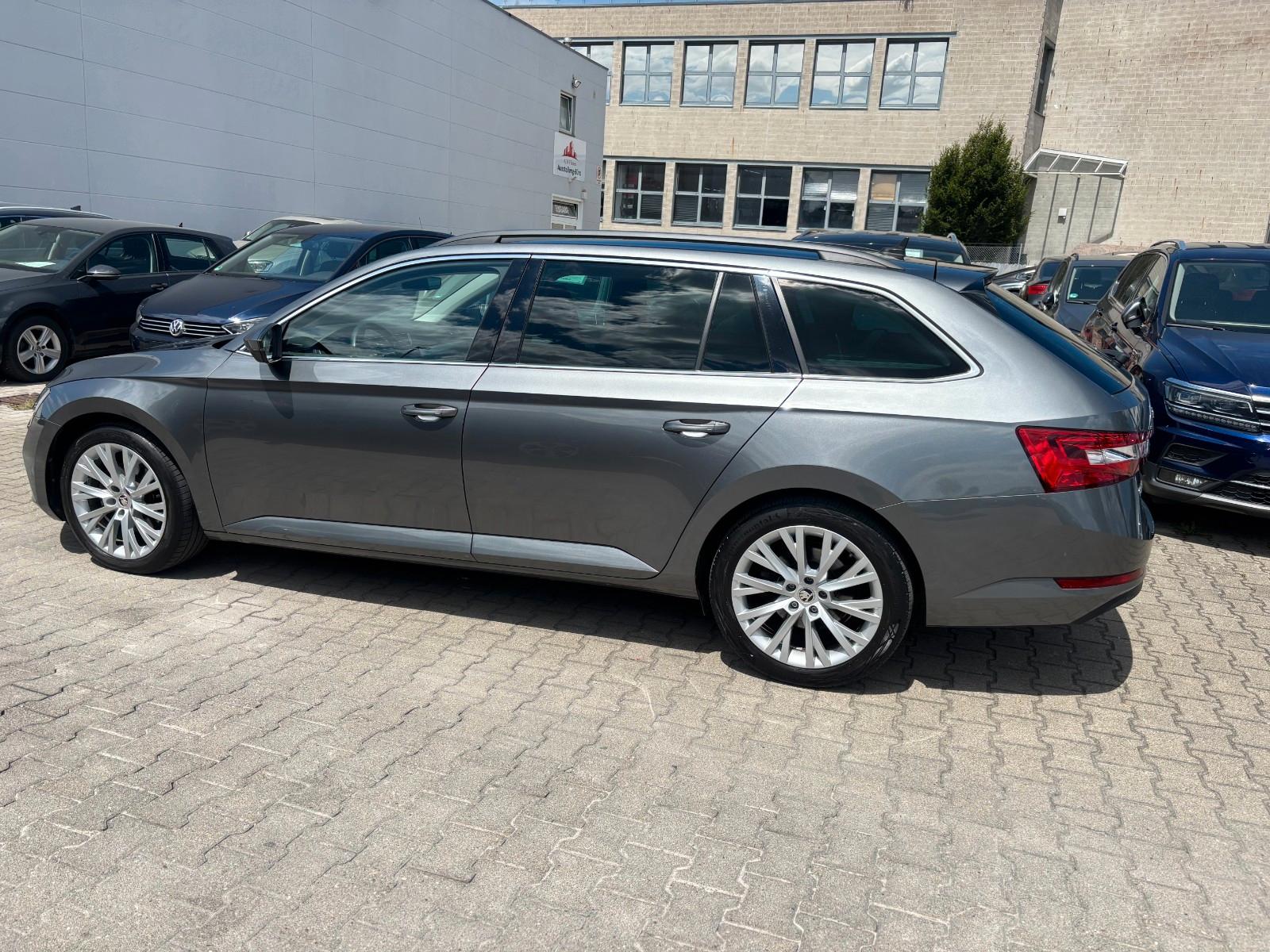 Skoda Superb Combi Ambit.iV*AUTM*NAV*STANDHZG*ACC*SPUR