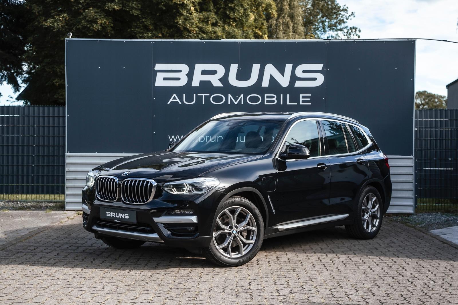 BMW X3 xDrive 30 e xLine AHK Leder HUD LED
