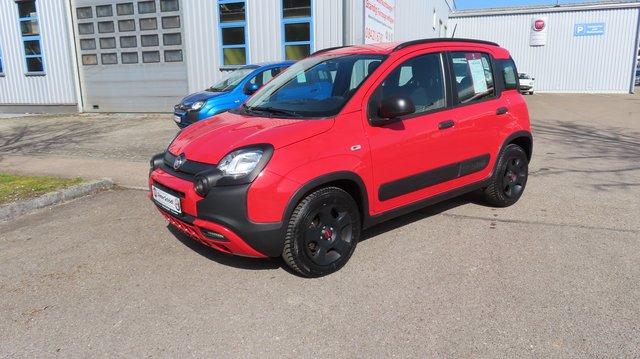 Fiat Panda City Cross 1,0 70 PS Hybrid + Winterräder
