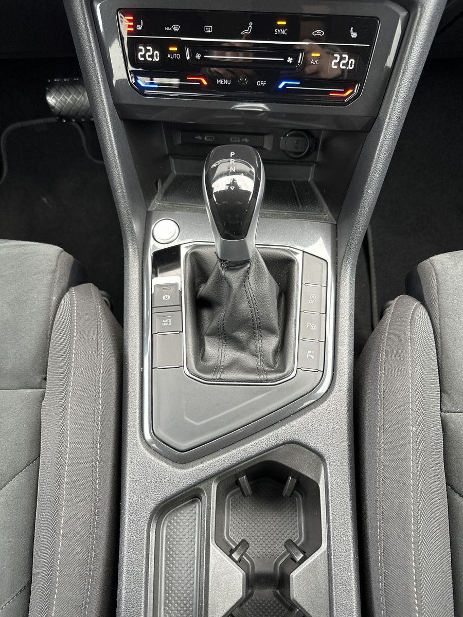 Fahrzeugabbildung Volkswagen Tiguan Allspace 2.0 TDI DSG Life NAV+LED+ACC+HUD