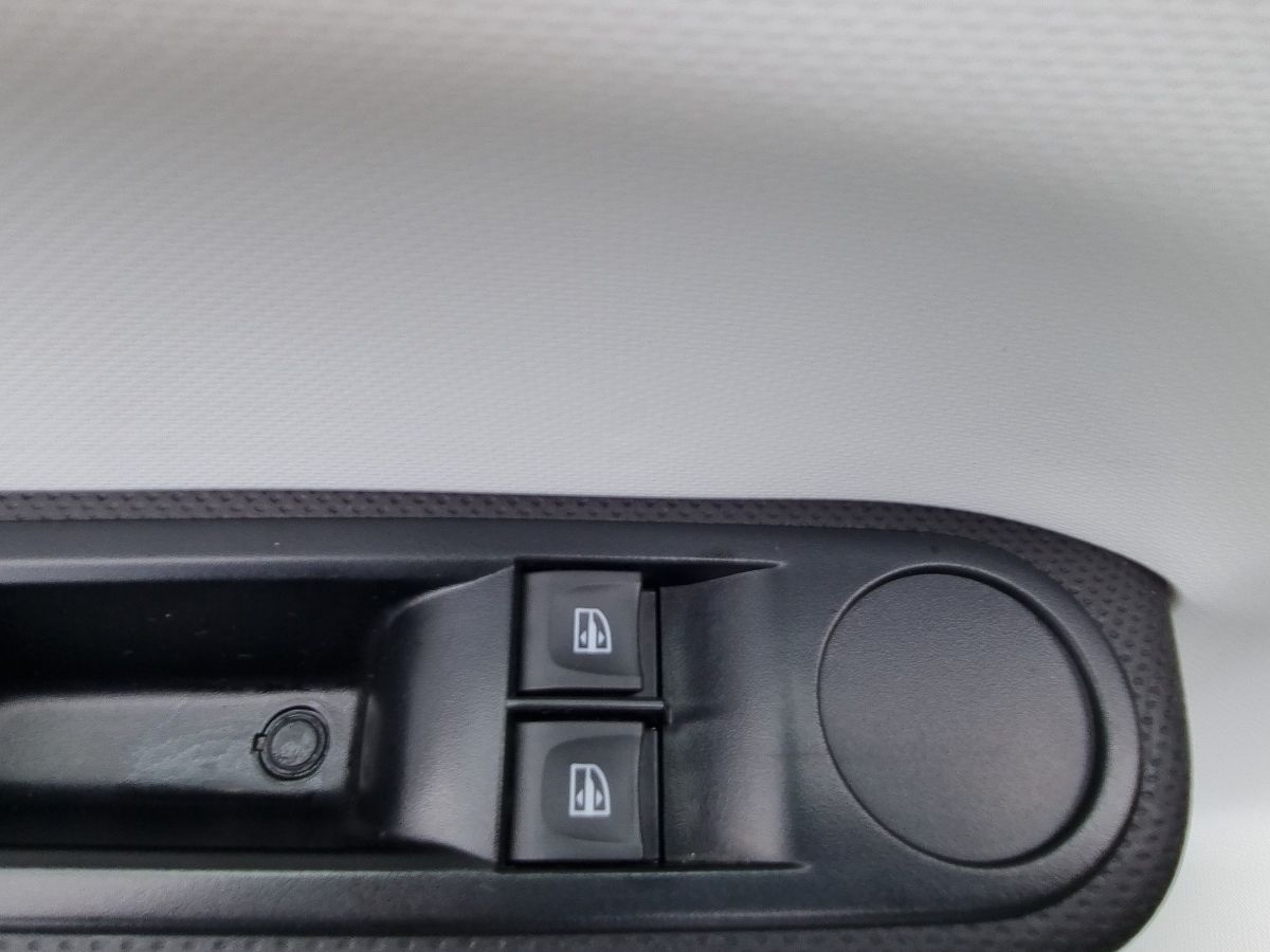 Fahrzeugabbildung Renault Twingo LIMITED SCe 70 EDC