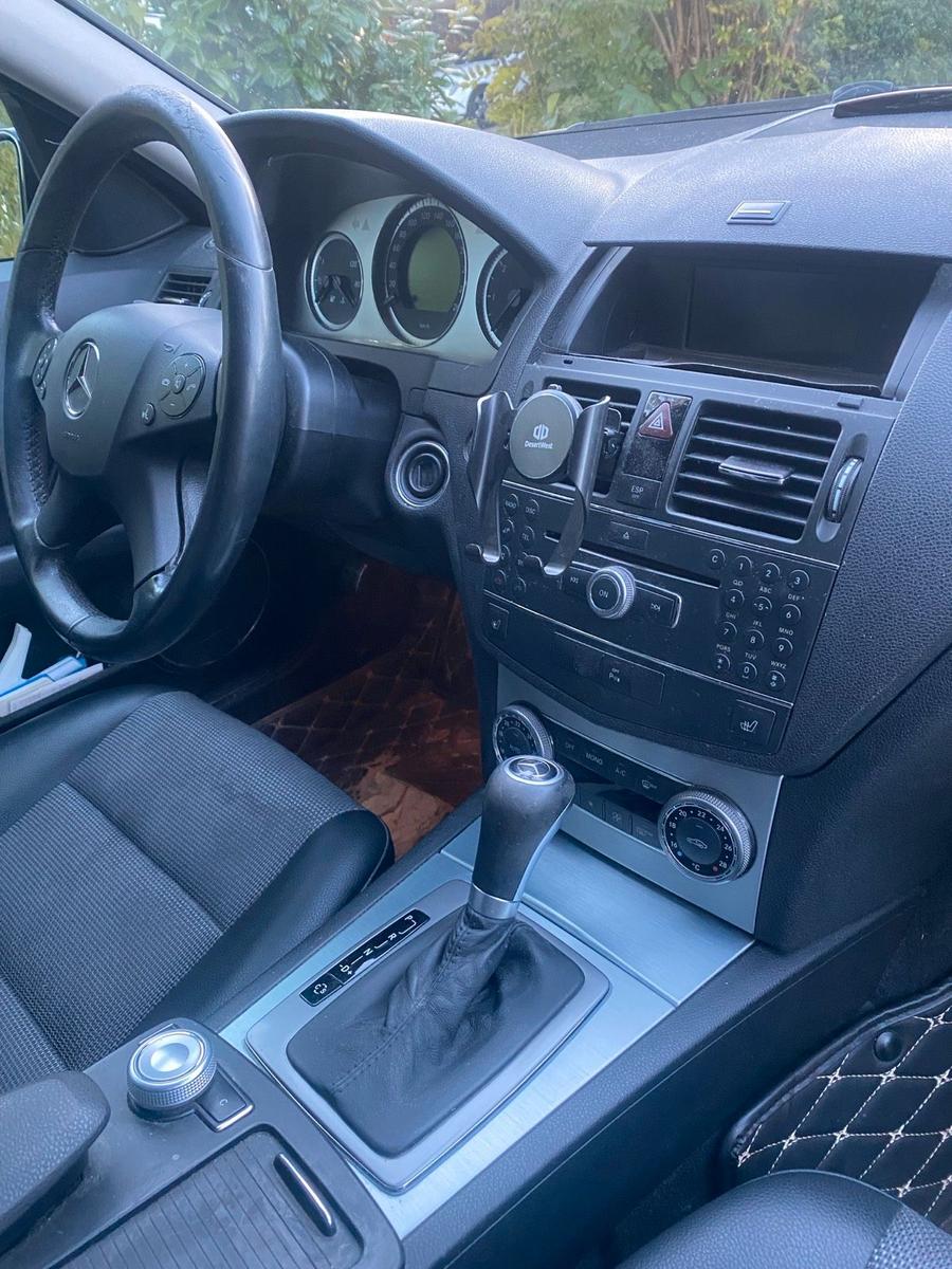Mercedes-Benz C220 2009 — photo 8