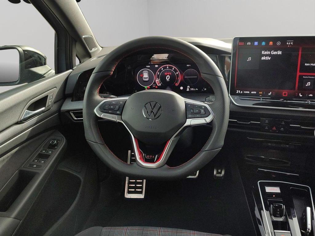 Volkswagen Golf 8