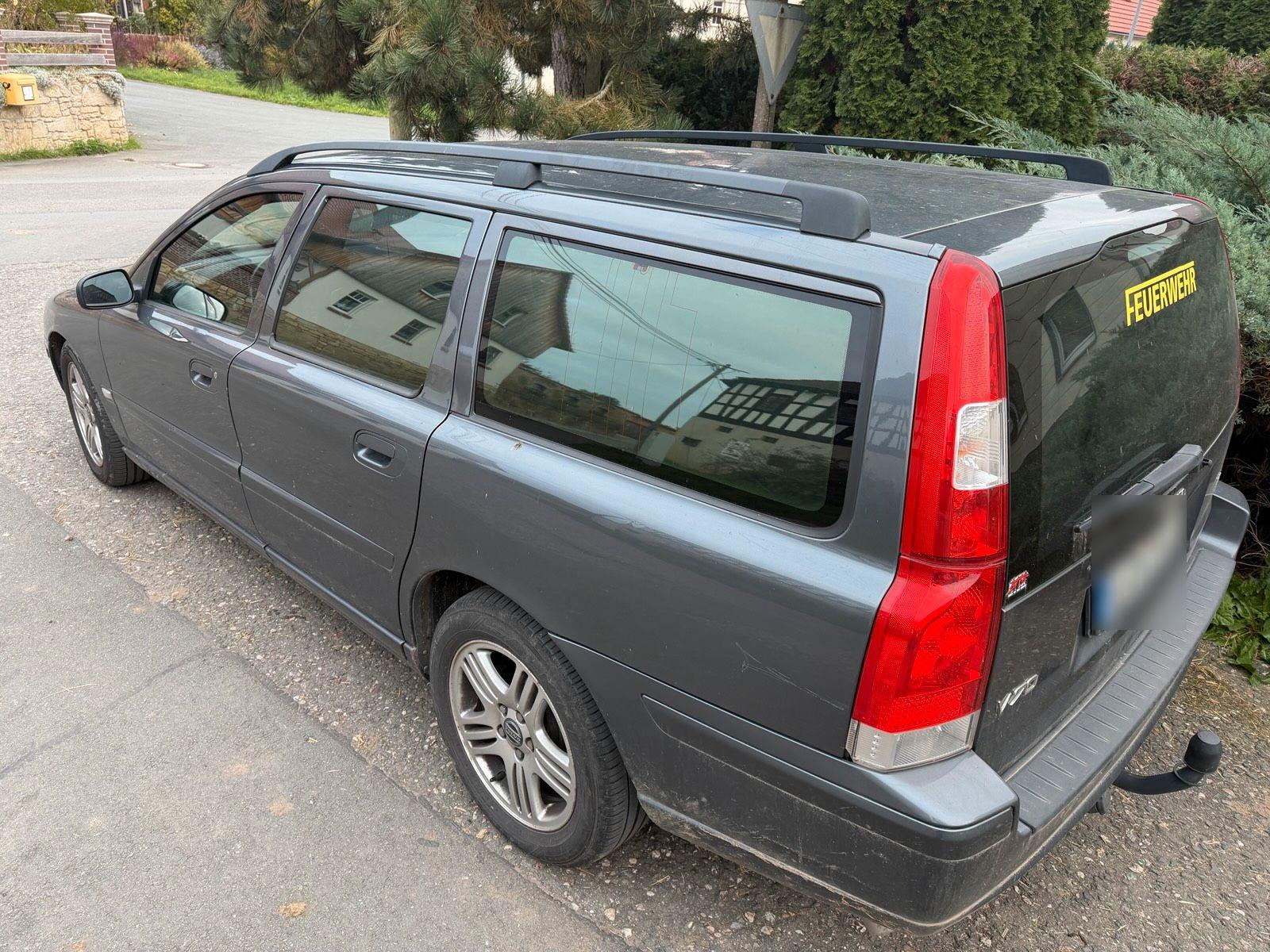 Volvo V70 2006 — engine 185 HP (136kW)