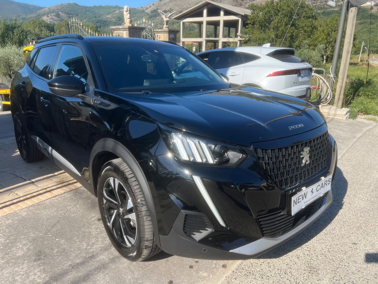 Peugeot 2008 BlueHDi 130 S&S EAT8 GT imagem 2