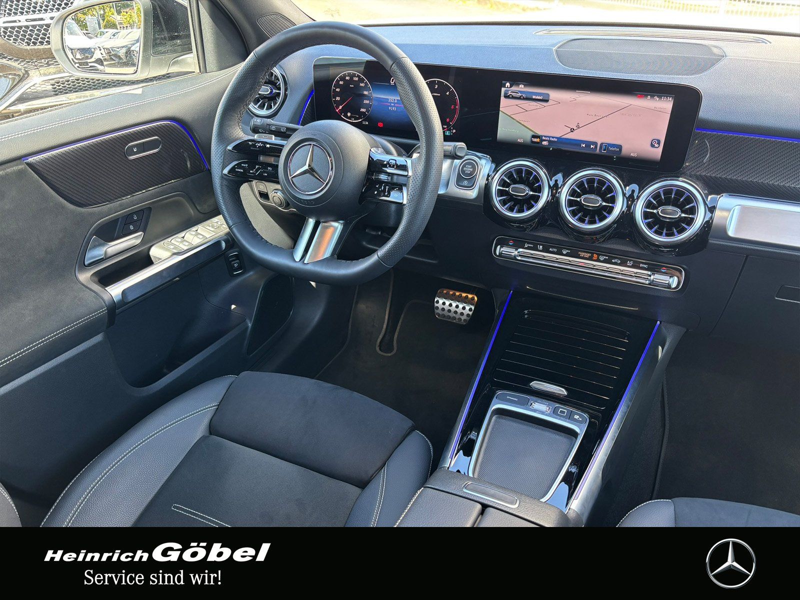 Fahrzeugabbildung Mercedes-Benz GLB 200 d AMG*PANO*AHK*TOTWINKEL*AMBIENTEBEL