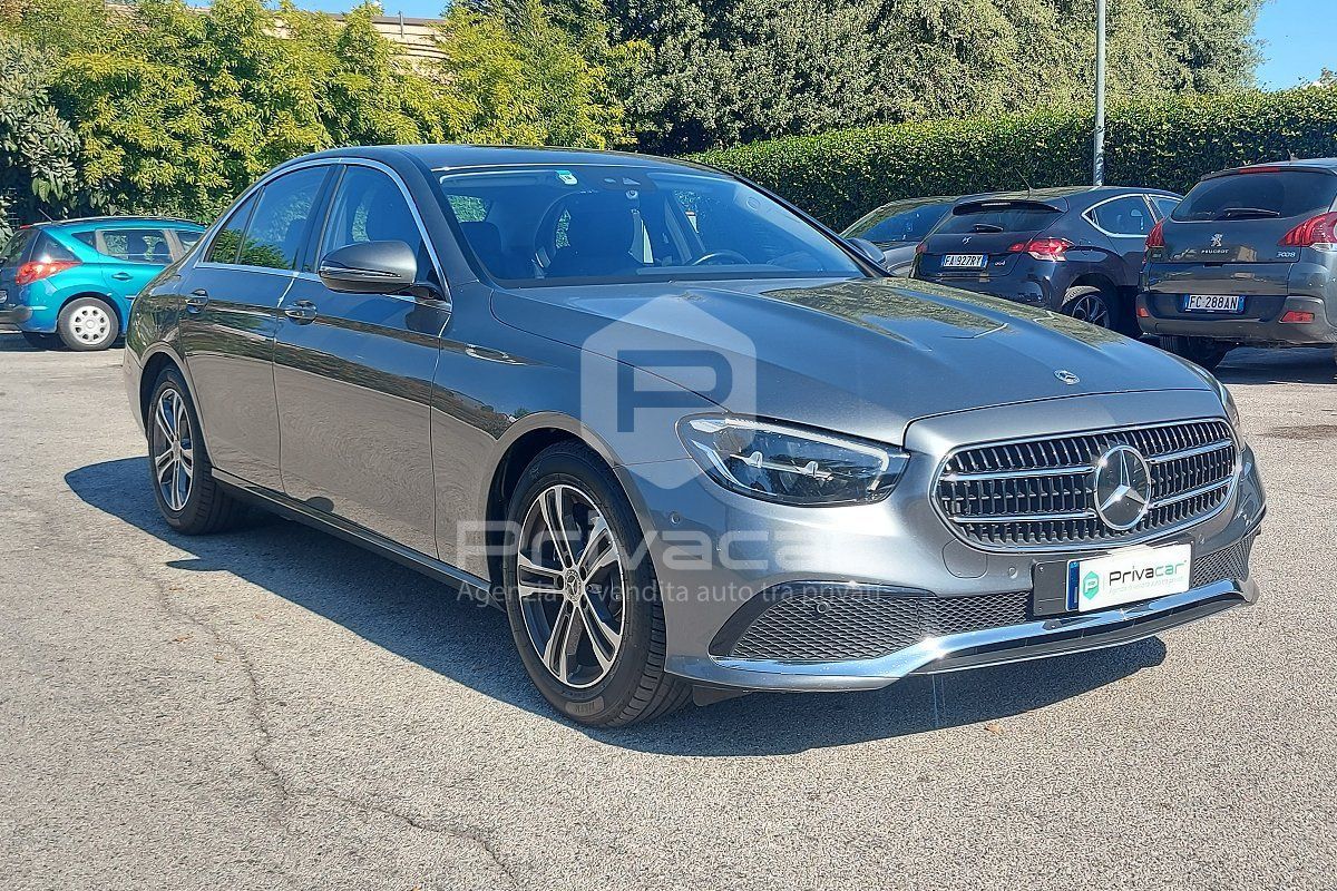 Mercedes-Benz MERCEDES E 200 d Auto Sport imagem 3