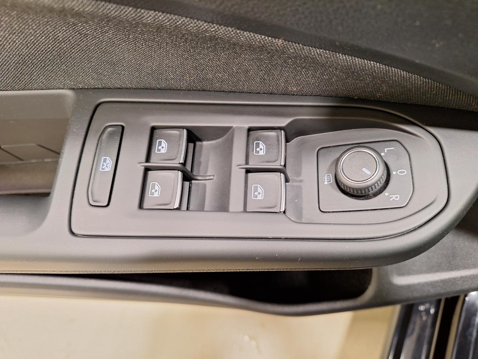 Volkswagen Golf 1.5 TSI LED HuD 4xSHZ ACC Navi, миниатюра 20