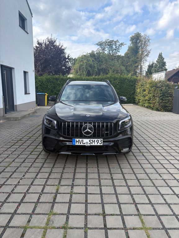 Image of Mercedes-Benz GLB 35 AMG
