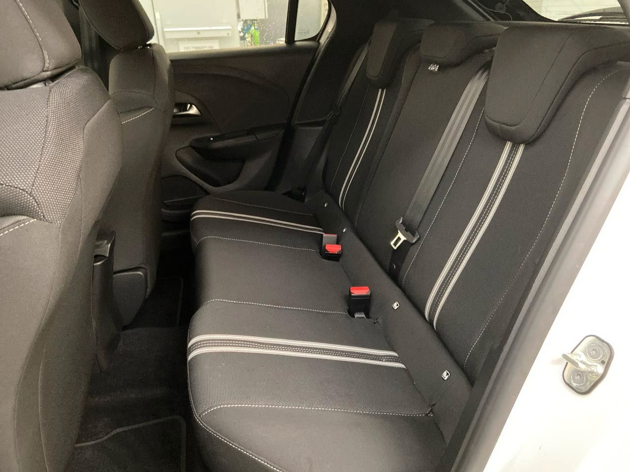 Fahrzeugabbildung Opel Corsa F GS/Allwetter/Kamera/Matrix!