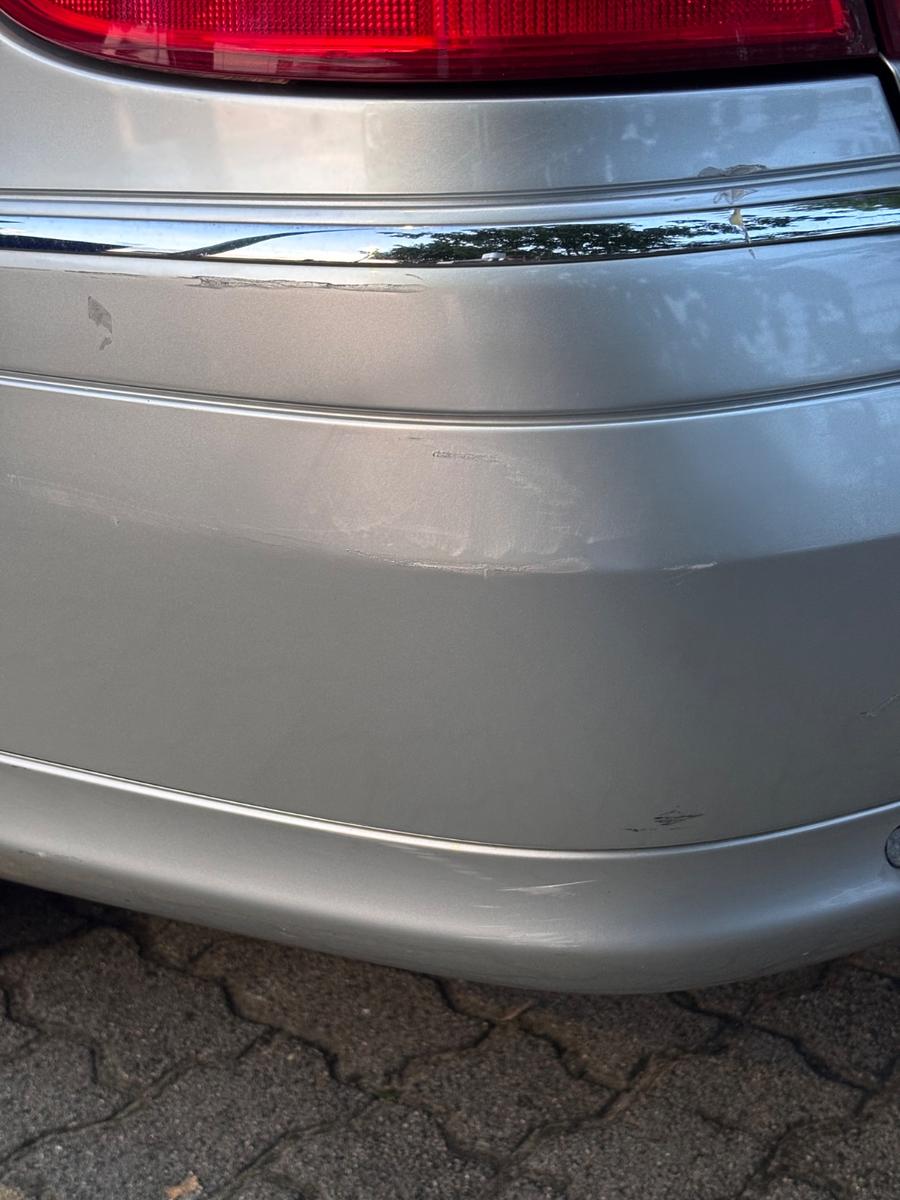 Mercedes-Benz E320 2004 — photo 13