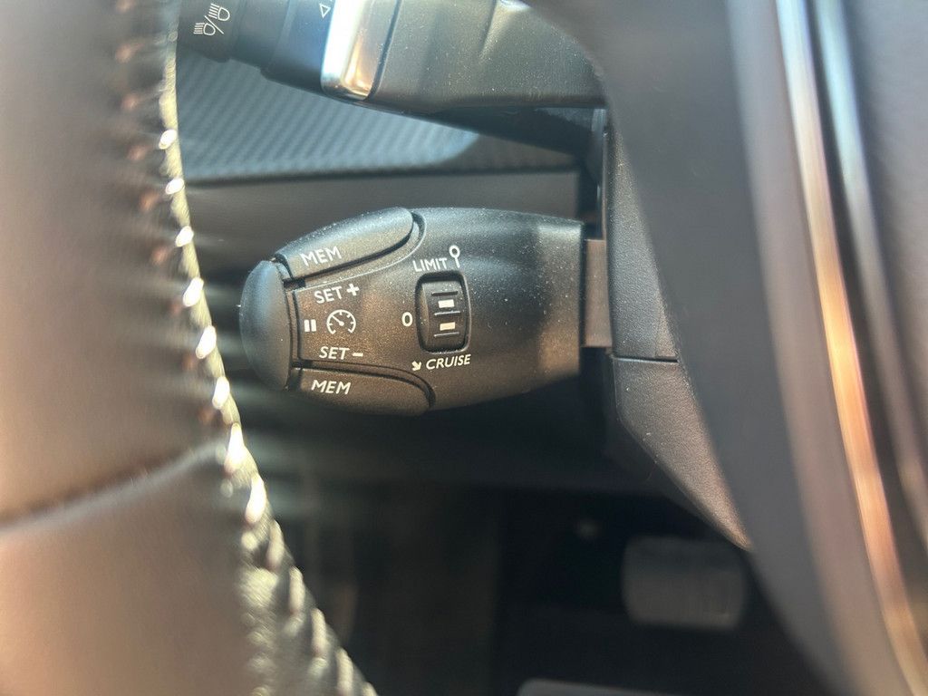 Peugeot 208 - Bild 21