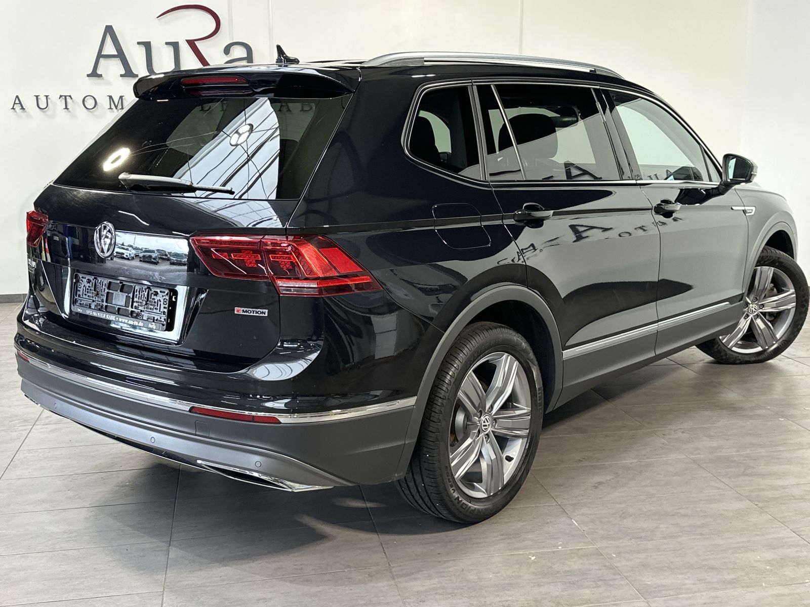 Fahrzeugabbildung Volkswagen Tiguan Allspace 2.0 TDI 4M DSG HL NAV+LED+ACC+VC