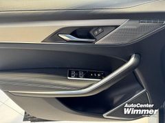 Foto Nummer 13: JAGUAR F-Pace