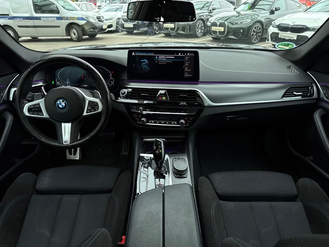 Fahrzeugabbildung BMW 530e xDrive Touring M-Sport 2 JAHRE GARANTIE